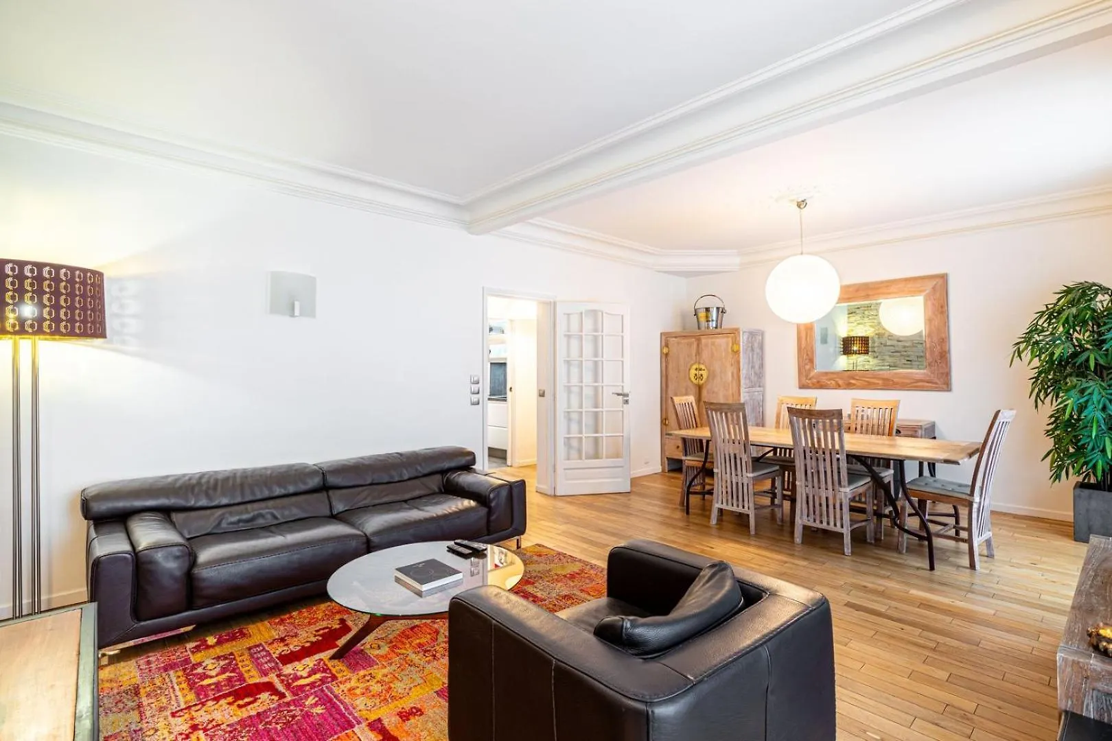 Guestready - Modern Delight Near Attractions contacts